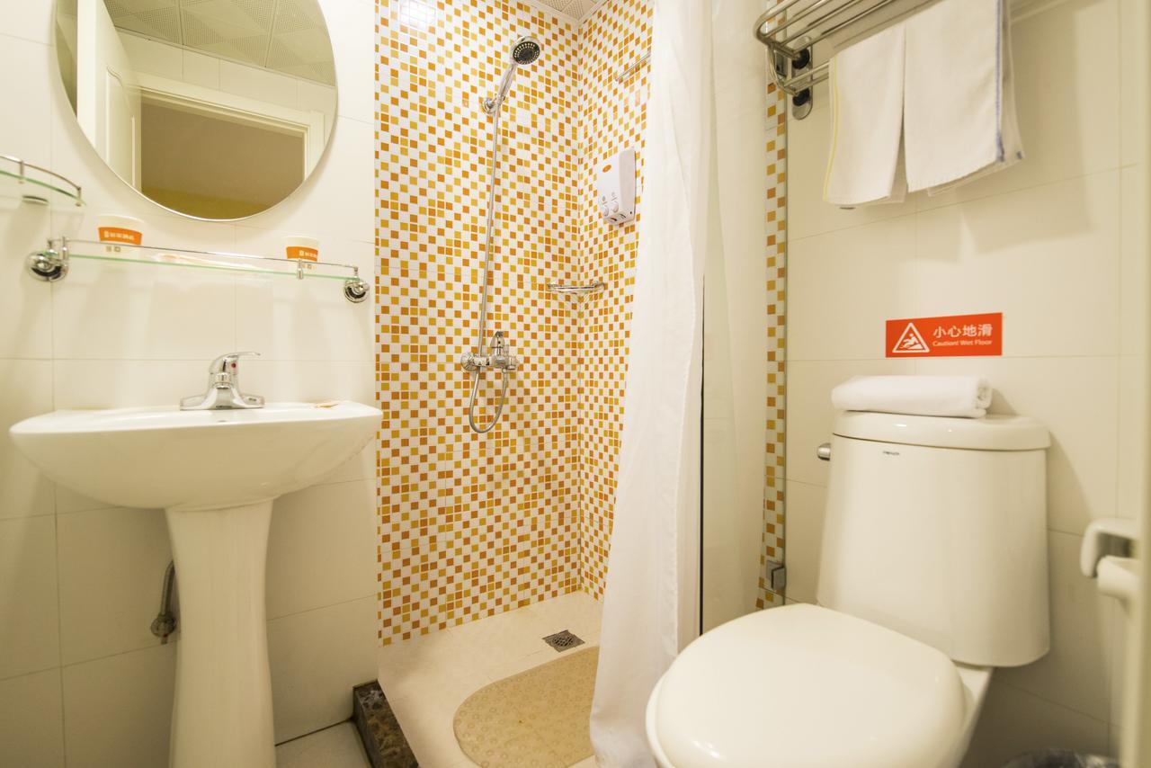 Home Inn Shanghai Xujiahui West Zhongshan Road ภายนอก รูปภาพ